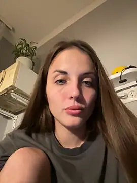 Snapshot of AmiLavs chatting on October 21, 7:36 pm AmiLavs online show from October 21, 7:36 pm