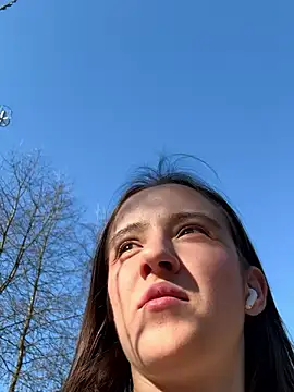 EmilyWi  online show from March 20, 1:59 pm