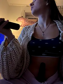 EmilyWi  online show from October 14, 9:26 pm