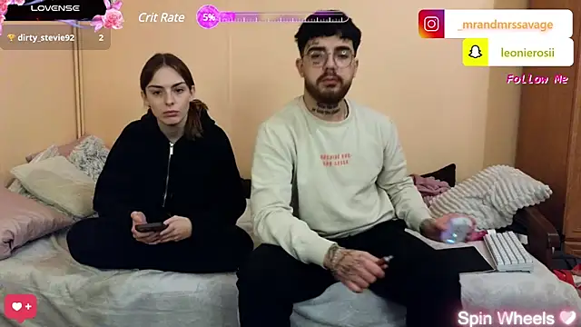 MrAndMrsSavage online show from February 5, 11:17 pm