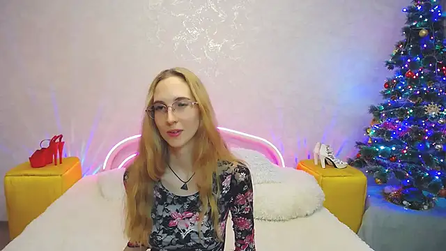 KlaryBrait online show from December 18, 6:03 pm