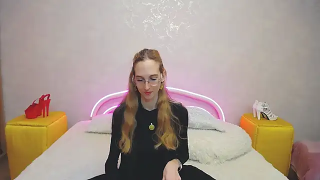 KlaryBrait online show from January 21, 6:33 am