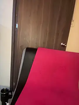 Snapshot of MOMALANA chatting on September 19, 9:04 pm MOMALANA online show from September 19, 9:04 pm