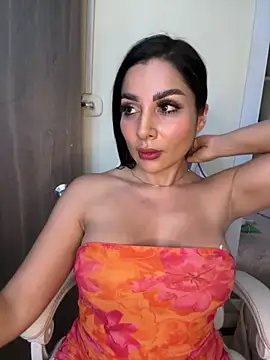 Snapshot of MOMALANA chatting on November 2, 12:02 am MOMALANA online show from November 2, 12:02 am