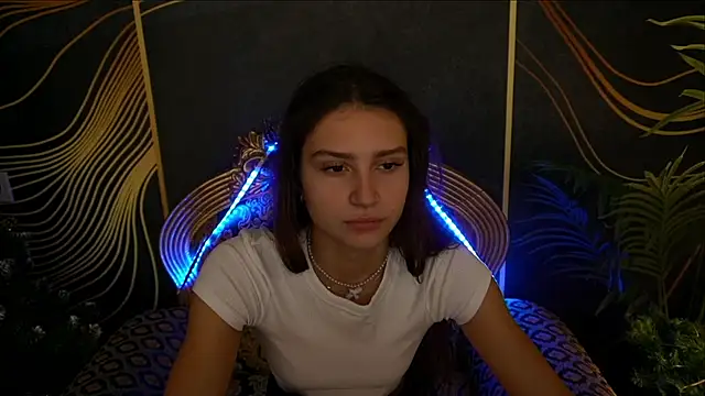 Snapshot of ValeryRoyale chatting on January 19, 9:22 am ValeryRoyale online show from January 19, 9:22 am