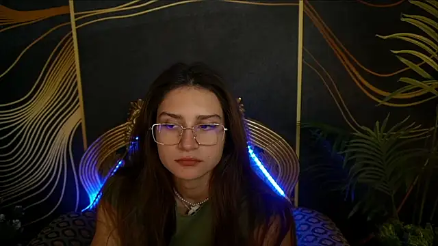 Snapshot of ValeryRoyale chatting on January 25, 9:04 am ValeryRoyale online show from January 25, 9:04 am