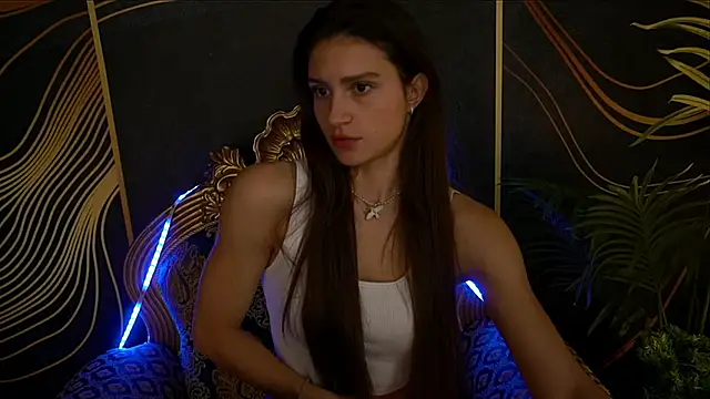 Snapshot of ValeryRoyale chatting on February 1, 9:00 am ValeryRoyale online show from February 1, 9:00 am