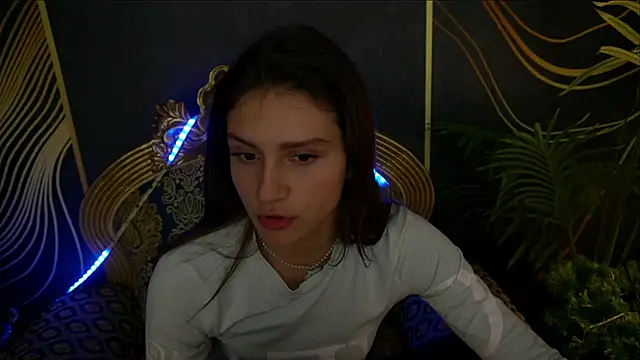 Snapshot of ValeryRoyale chatting on February 4, 12:00 pm ValeryRoyale online show from February 4, 12:00 pm