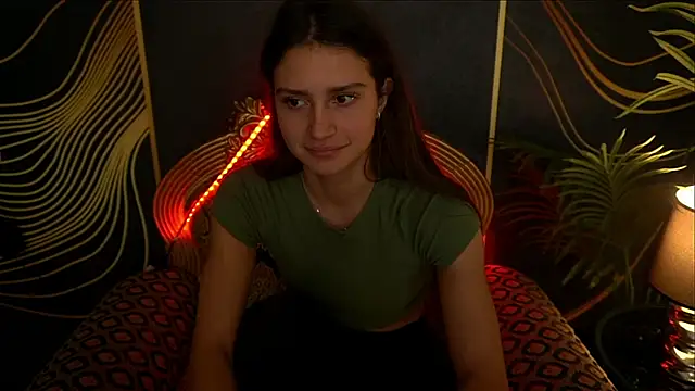 Snapshot of ValeryRoyale chatting on February 10, 2:48 pm ValeryRoyale online show from February 10, 2:48 pm