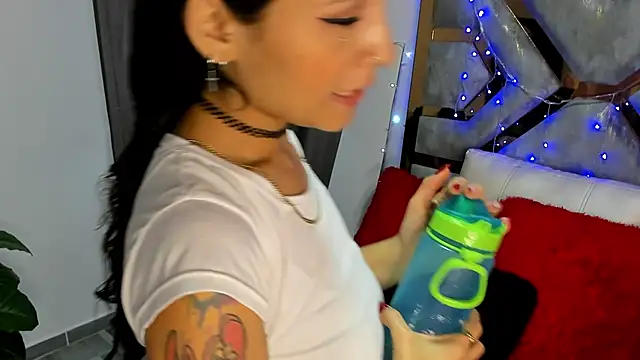 BRITHANY SPARK online show from January 4, 7:34 pm