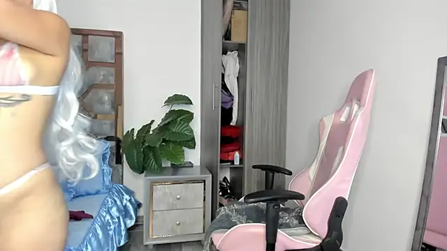 BRITHANY SPARK online show from January 30, 7:48 pm