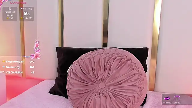 SalommeFlores online show from February 19, 6:11 am