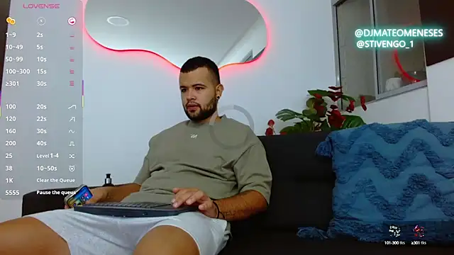 MattMeness online show from October 9, 8:56 am