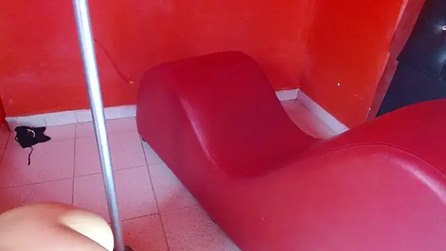 Snapshot of Ambar_Roux_ chatting on March 14, 9:54 pm Ambar Roux online show from March 14, 9:54 pm