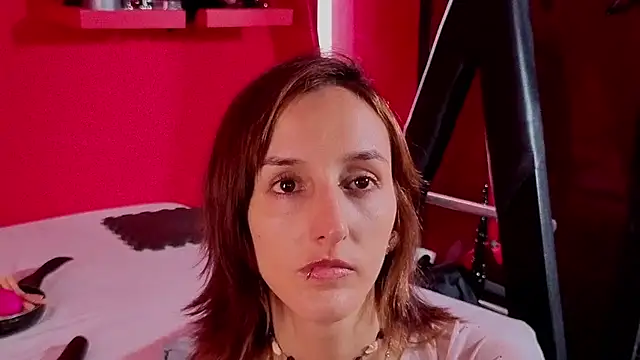 Snapshot of Ambar_Roux_ chatting on September 12, 1:33 pm Ambar Roux online show from September 12, 1:33 pm