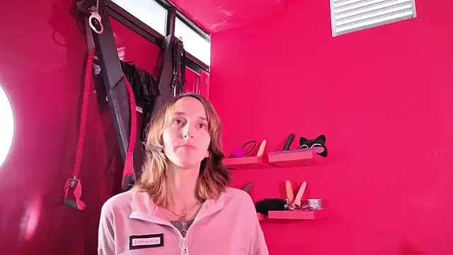 Snapshot of Ambar_Roux_ chatting on November 22, 3:22 pm Ambar Roux online show from November 22, 3:22 pm