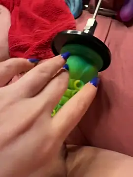 Snapshot of luisa1 chatting on March 11, 8:20 pm luisa1 online show from March 11, 8:20 pm