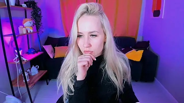 Bunny  of love online show from December 14, 1:38 pm