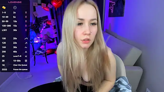 Bunny  of love online show from February 11, 6:30 am