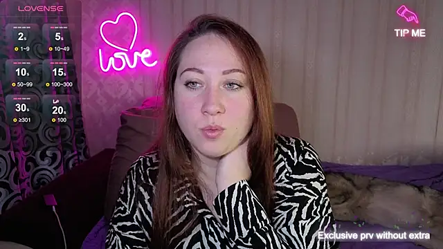 KellyCrystall online show from November 6, 3:18 am