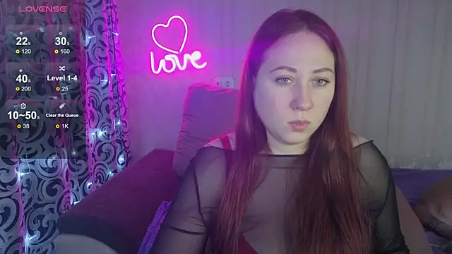 KellyCrystall online show from December 19, 8:32 am