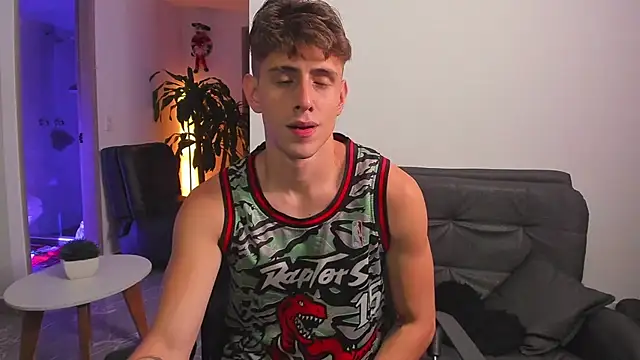 Jasperjoness online show from December 4, 11:13 pm