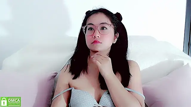 Snapshot of mariana_katto chatting on March 13, 9:05 pm mariana katto online show from March 13, 9:05 pm