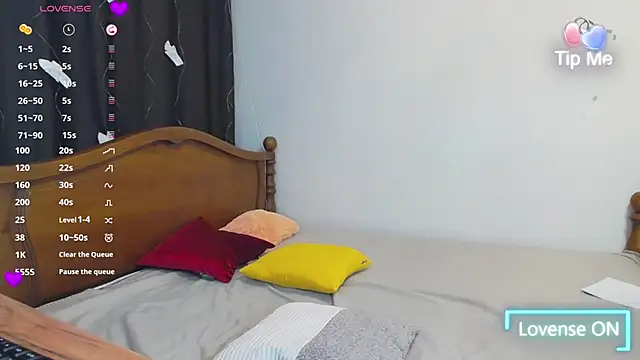 Lillianhot68 online show from January 31, 11:56 am