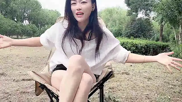 QianF-666 online show from September 21, 1:51 am