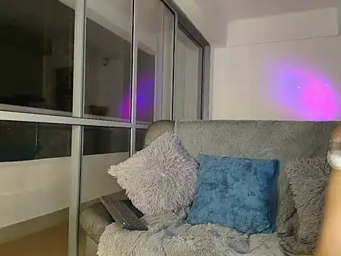 Snapshot of thesweetkhloe__ chatting on October 12, 9:52 am thesweetkhloe online show from October 12, 9:52 am