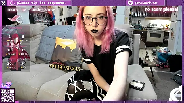 Snapshot of v3n0mb1t3z chatting on November 8, 12:44 am v3n0mb1t3z online show from November 8, 12:44 am