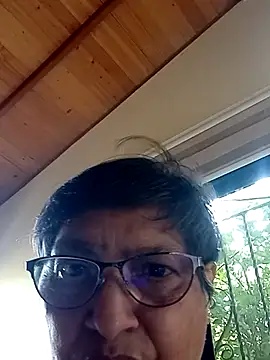 florecita69 online show from February 17, 9:08 pm