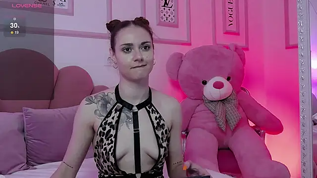 Abby  White online show from February 17, 8:58 pm