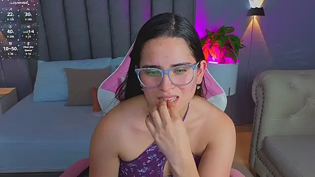 angelica dymond online show from November 8, 7:01 pm