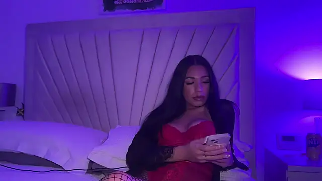 Ava Foxx online show from October 29, 9:05 pm