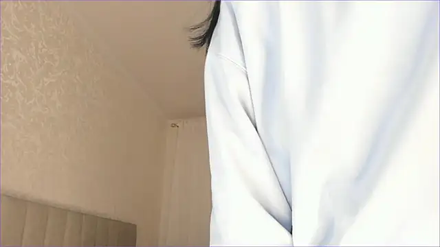 cherry misaki online show from December 18, 6:25 pm