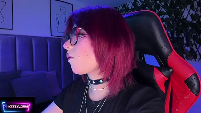 Kitty Gang online show from October 4, 2:31 am