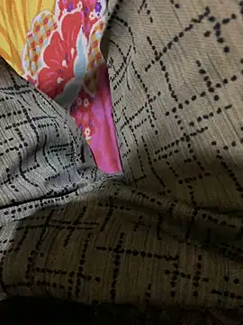 Snapshot of ShroveRising chatting on December 15, 3:31 pm ShroveRising online show from December 15, 3:31 pm