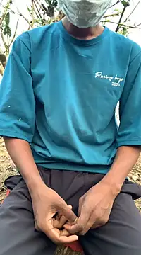 Snapshot of ShroveRising chatting on January 23, 10:43 am ShroveRising online show from January 23, 10:43 am