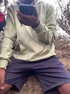 Snapshot of ShroveRising chatting on January 28, 11:17 am ShroveRising online show from January 28, 11:17 am