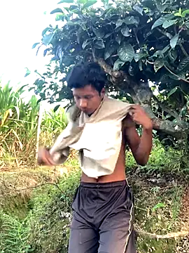 Snapshot of ShroveRising chatting on October 27, 10:41 am ShroveRising online show from October 27, 10:41 am