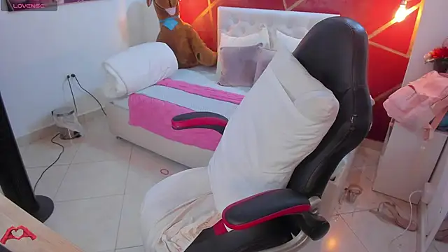 laris park online show from March 2, 8:50 pm