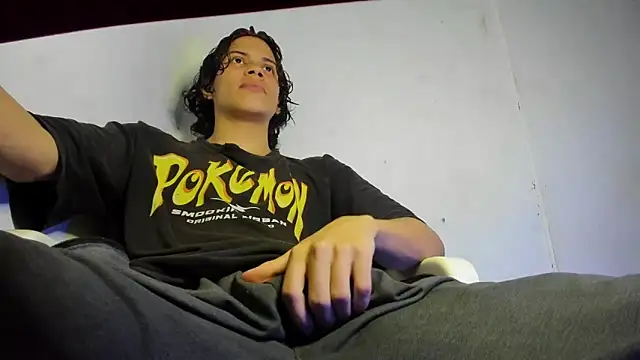 Snapshot of lax777_ chatting on October 16, 12:44 am lax777 online show from October 16, 12:44 am