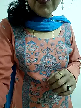 Snapshot of Saroj-Shah chatting on March 11, 3:16 am Saroj-Shah online show from March 11, 3:16 am