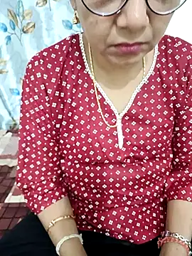 Snapshot of Saroj-Shah chatting on March 15, 5:15 pm Saroj-Shah online show from March 15, 5:15 pm