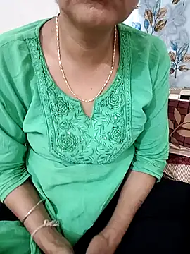 Snapshot of Saroj-Shah chatting on March 18, 10:48 pm Saroj-Shah online show from March 18, 10:48 pm