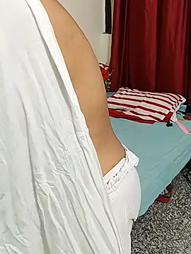 Snapshot of Saroj-Shah chatting on September 11, 3:50 am Saroj-Shah online show from September 11, 3:50 am