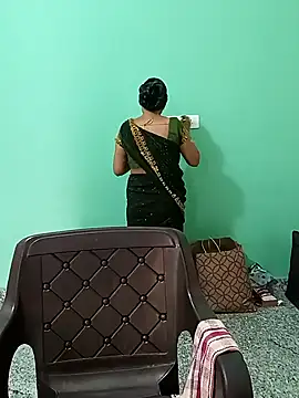 Snapshot of Saroj-Shah chatting on October 21, 6:36 am Saroj-Shah online show from October 21, 6:36 am