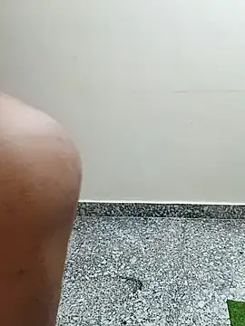 Snapshot of Saroj-Shah chatting on November 9, 8:23 am Saroj-Shah online show from November 9, 8:23 am