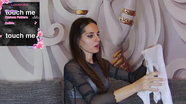 hailey peach online show from September 27, 6:13 pm